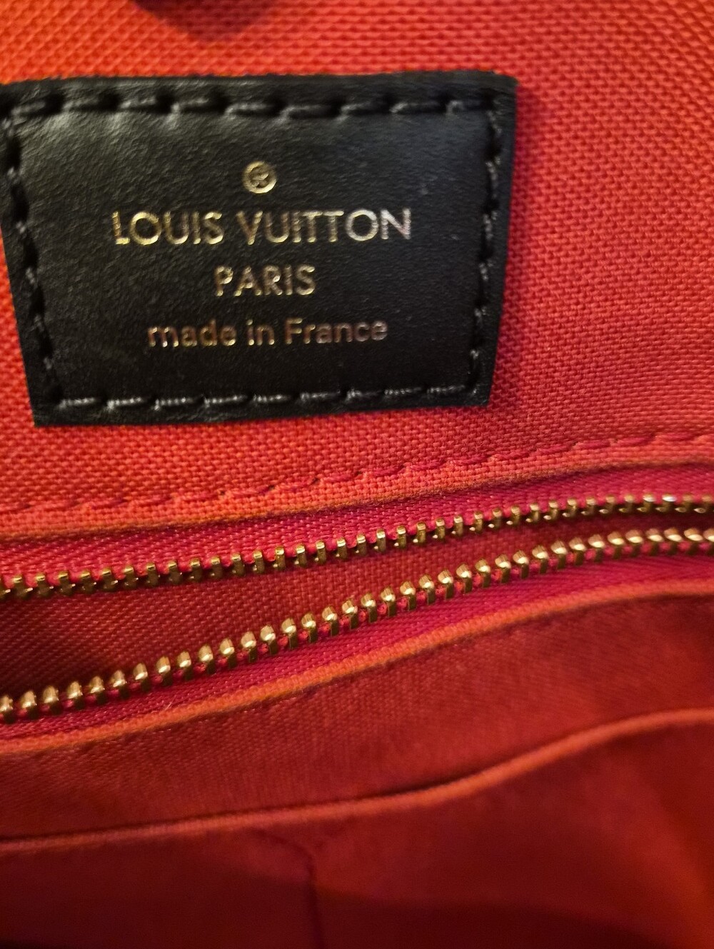 Louis Vuitton OnTheGo MM Giant Monogram Reverse Tote | COA - Microchipped - Picture 9 of 16